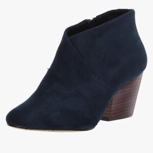 Bella Vita Kira II Navy Blue Ankle Boots Size 8.5 M